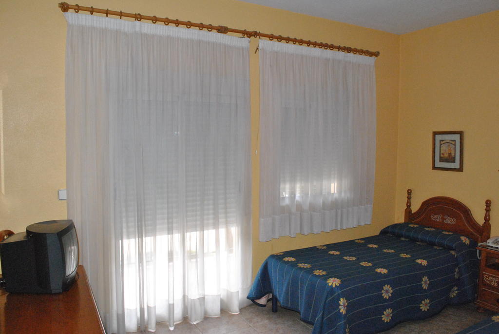 Hostal Rey Teodomiro Orihuela Ngoại thất bức ảnh